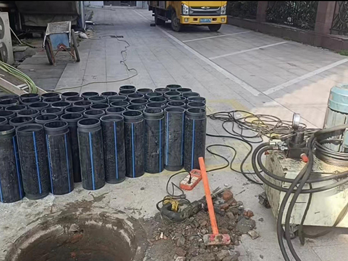 古丈PE置换管厂家 DN315置换管 非开挖管短管置换